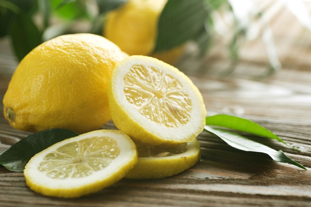 El Agua con Limón y Los Cítricos | Beneficios y Mitos