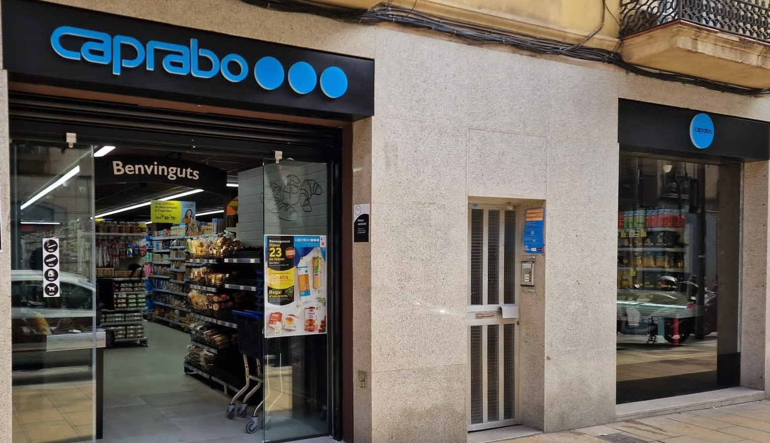 Serpiente grosor Dental Caprabo abre su primer supermercado del ejercicio en el barrio de La Sagrera de Barcelona Serpiente grosor Dental Caprabo abre su primer supermercado del ejercicio en el barrio de La Sagrera de Barcelona